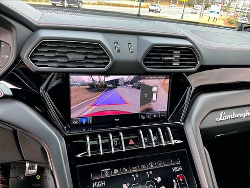 Used 2023 Lamborghini Urus S image 18
