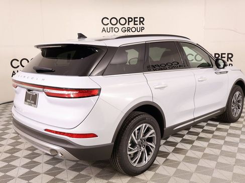 New 2026 Lincoln Corsair Premiere image 21