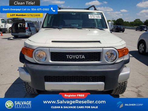 Used 2010 Toyota FJ Cruiser 4WD image 7