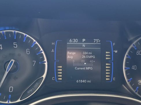 Used 2023 Chrysler Voyager LX FWD image 25