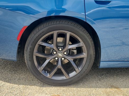 Used 2021 Dodge Charger SXT w/ Plus Group RWD image 5