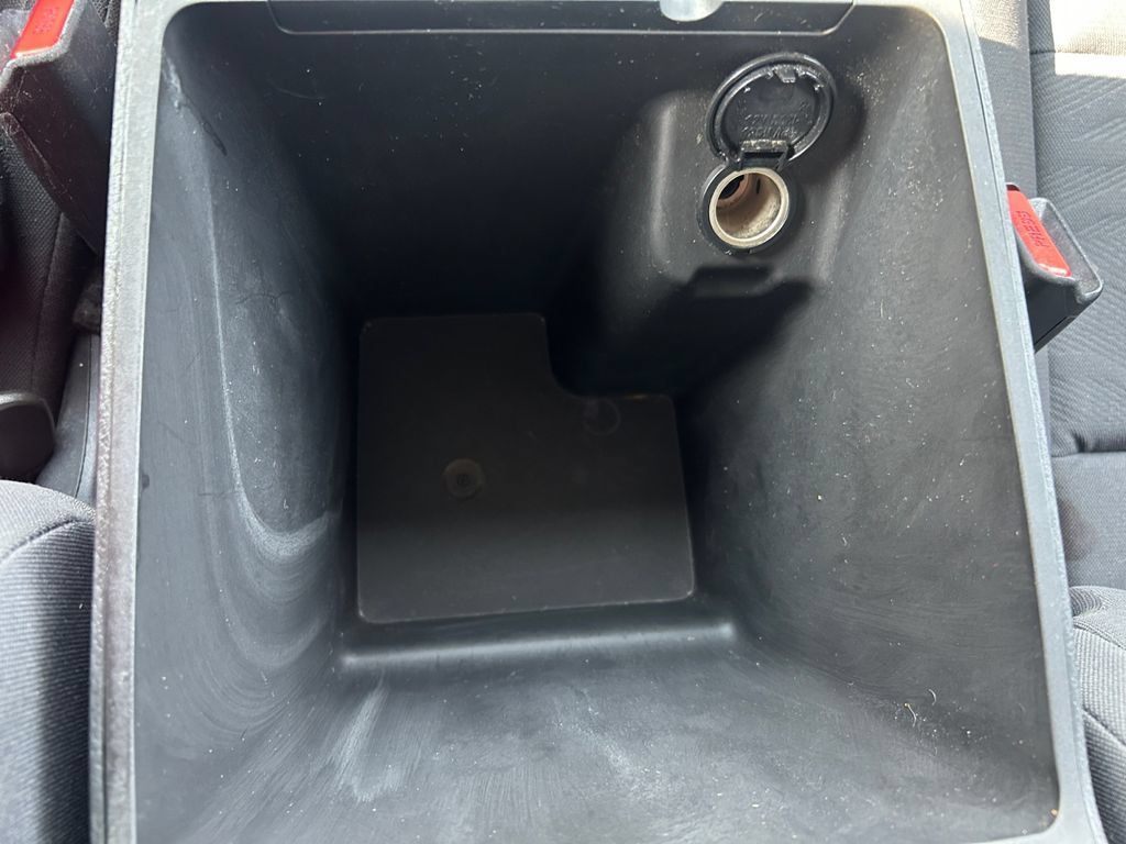 Used 2022 Nissan Frontier S RWD image 25