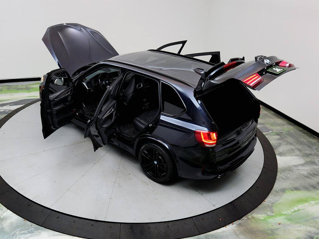 Used 2018 BMW X5 M w/ Executive Package AWD/4WD image 39