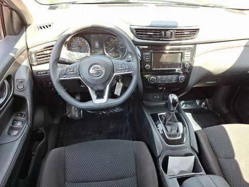 Certified 2022 Nissan Rogue Sport S image 12