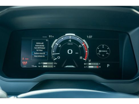 Used 2026 Toyota Tundra Limited AWD/4WD image 20