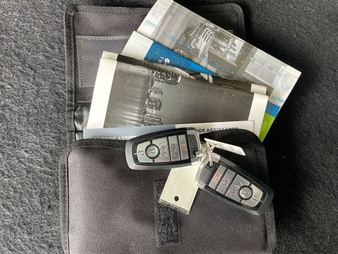 Used 2018 Ford Edge SEL w/ Equipment Group 201A image 40