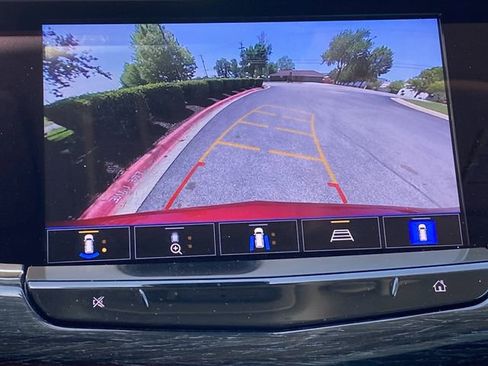 Used 2023 Cadillac XT6 Premium Luxury w/ Technology Package image 25