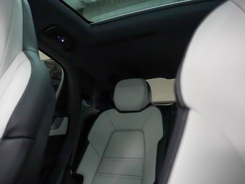 New 2026 Porsche Cayenne Coupe image 35