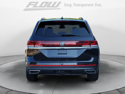 Used 2026 Volkswagen Atlas SE w/ Panoramic Sunroof Package FWD image 8
