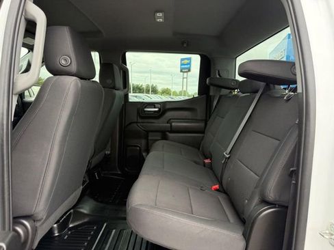 Used 2024 Chevrolet Silverado 1500 W/T w/ Z71 Off-Road Package image 11