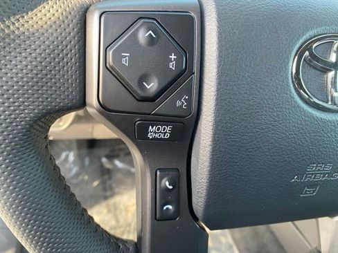 Certified 2023 Toyota Tacoma TRD Off-Road AWD/4WD image 25