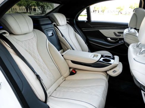Used 2017 Mercedes-Benz S 550 Sedan image 38