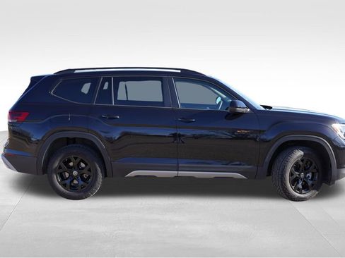 Used 2024 Volkswagen Atlas Peak Edition SEL AWD/4WD image 3