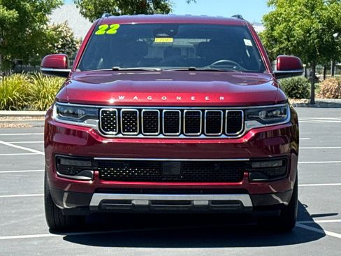 Used 2022 Jeep Wagoneer Series III AWD/4WD image 7