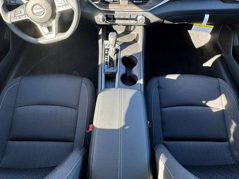 New 2025 Nissan Altima 2.5 SV image 12
