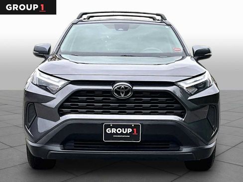 Used 2023 Toyota RAV4 XLE AWD/4WD image 4