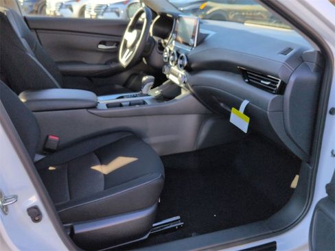 New 2025 Nissan Sentra SV image 19
