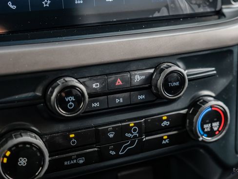 Used 2025 Ford F150 XL image 54