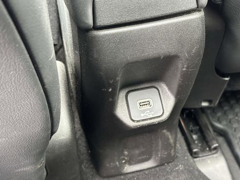 Used 2023 Jeep Renegade Limited w/ Sun/Sound Group image 13