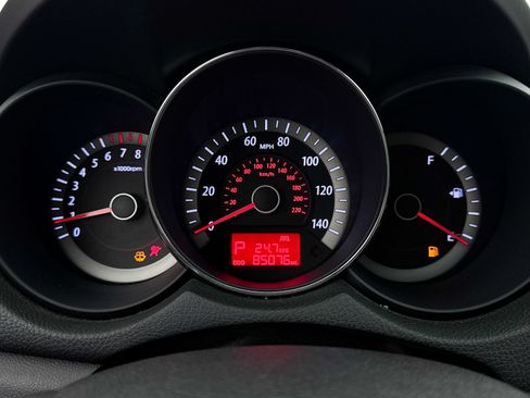 Used 2013 Kia Forte Koup EX FWD image 24