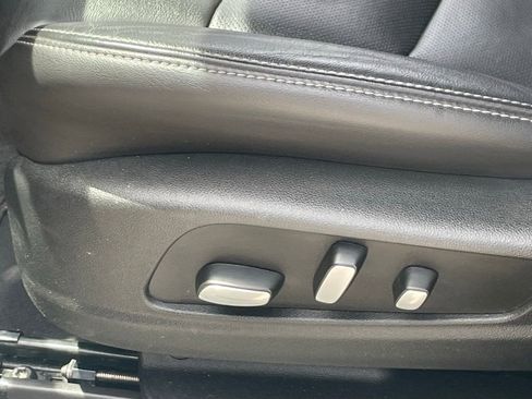 Used 2023 Cadillac XT6 Premium Luxury w/ Technology Package image 6