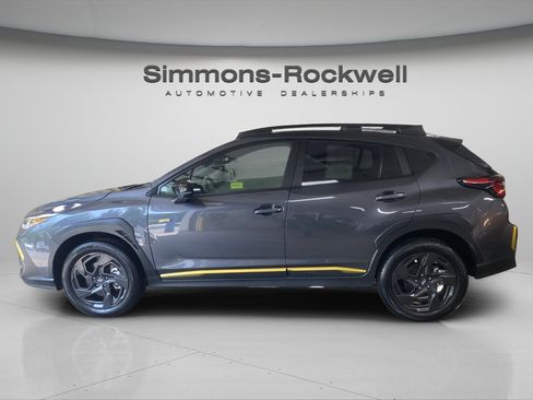 Used 2025 Subaru Forester Premium AWD/4WD image 2