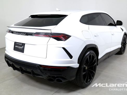 Used 2022 Lamborghini Urus AWD/4WD image 8