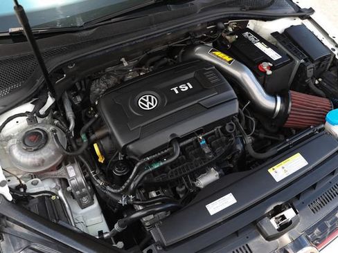 Used 2021 Volkswagen GTI SE FWD image 52