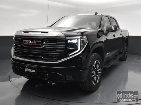 Used 2023 GMC Sierra 1500 AT4 w/ Technology Package AWD/4WD image 51