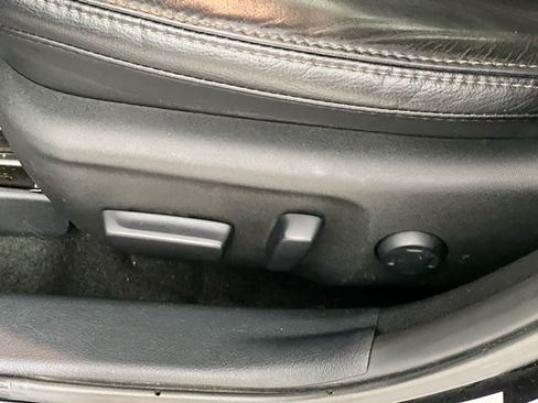 Used 2016 Toyota Avalon XLE Plus FWD image 16
