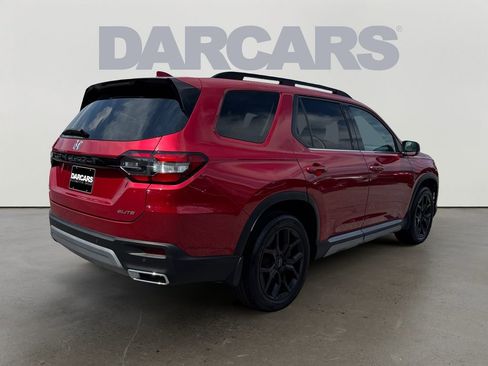 Used 2025 Honda Pilot Elite image 7