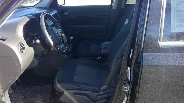Used 2011 Jeep Patriot Latitude AWD/4WD image 5