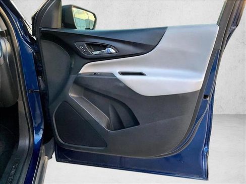 Used 2023 Chevrolet Equinox LS w/ LS Convenience Package image 19