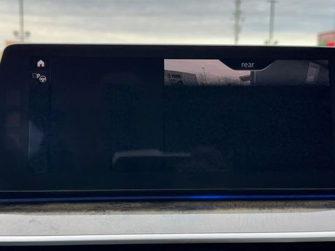 Used 2017 BMW 530i 530i Sedan 4D image 31