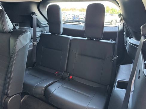 Used 2025 Mitsubishi Outlander SE FWD image 24
