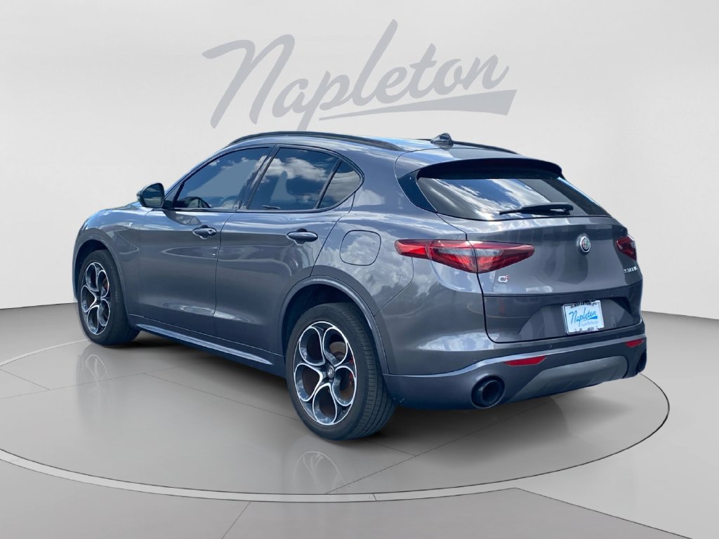 Used 2023 Alfa Romeo Stelvio Ti w/ Active Assist Plus Package AWD/4WD image 3