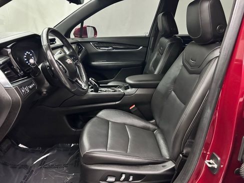 Used 2020 Cadillac XT6 Premium Luxury AWD/4WD image 12