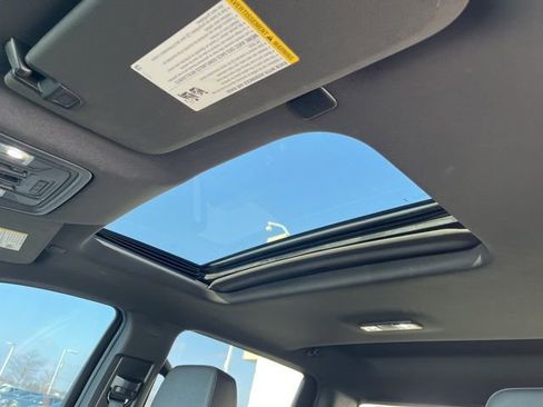 Used 2024 GMC Sierra 1500 AT4 w/ Technology Package image 14