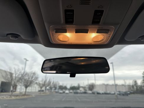 Used 2014 Toyota Corolla S image 27