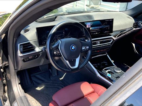 Used 2024 BMW i4 eDrive40 w/ Premium Package RWD image 3