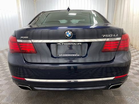 Used 2015 BMW 750Li xDrive image 22