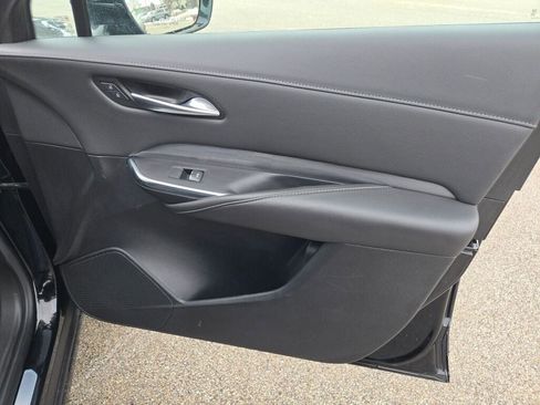 Used 2024 Cadillac XT4 Premium Luxury image 6