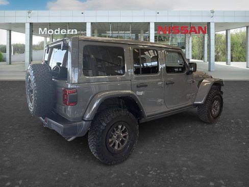 Used 2021 Jeep Wrangler Unlimited Rubicon w/ Trailer Tow Package AWD/4WD image 5