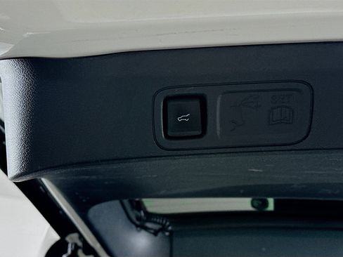 Used 2022 Ford Expedition Max XLT RWD image 31