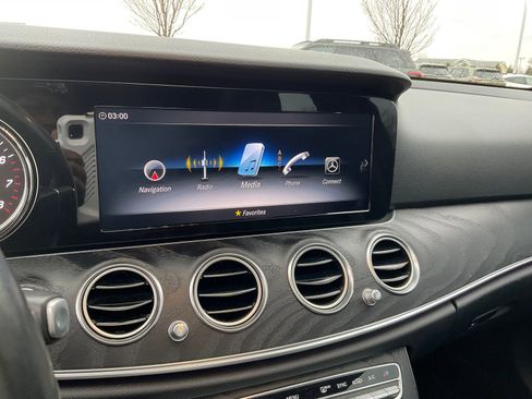 Used 2019 Mercedes-Benz E 450 4MATIC Sedan image 41