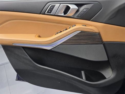 Certified 2024 BMW X5 xDrive40i w/ Premium Package image 25