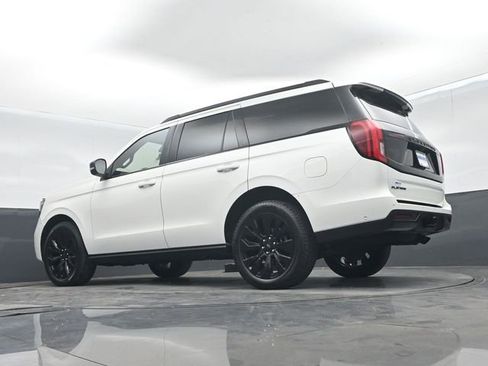 Certified 2025 Ford Expedition Platinum w/ Stealth Appearance Package AWD/4WD image 54