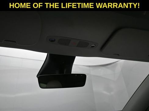 Used 2023 Tesla Model Y Long Range AWD/4WD image 17