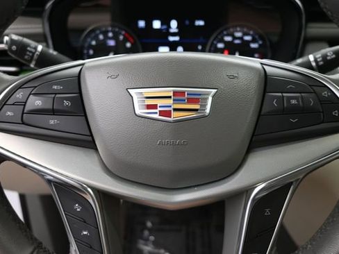 Used 2023 Cadillac XT5 Premium Luxury w/ Technology Package AWD/4WD image 31