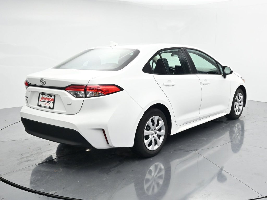 Used 2024 Toyota Corolla LE FWD image 7
